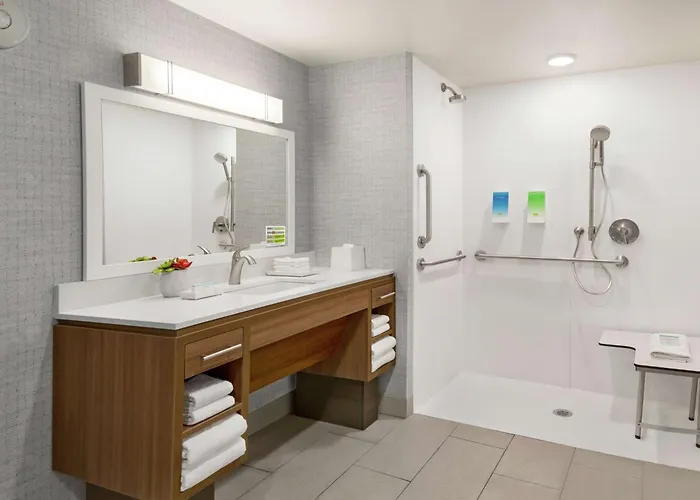 Home2 By Hilton Salt River Hotel 3*