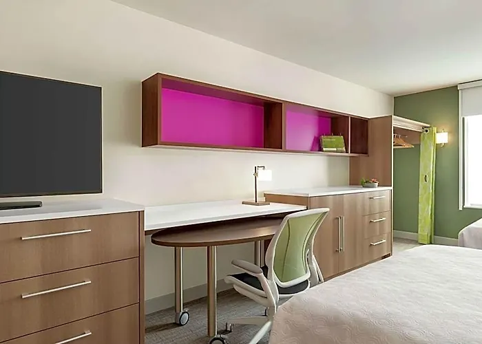 Home2 By Hilton Salt River 3*