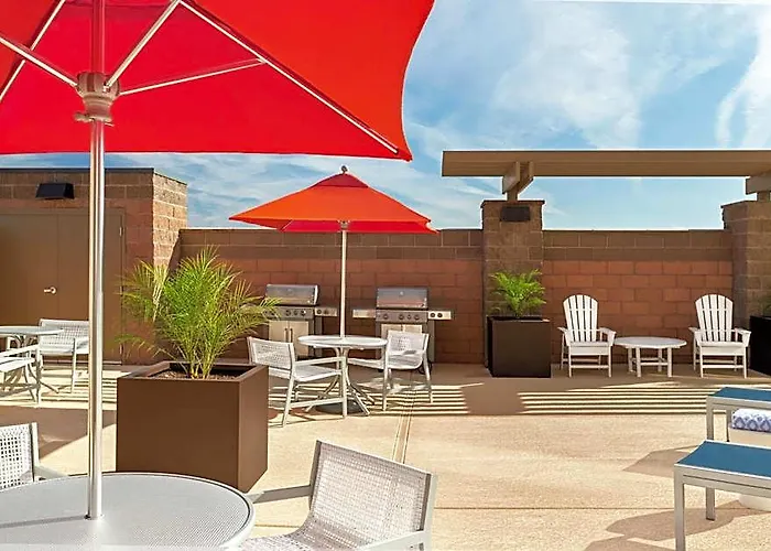 Hotel Home2 By Hilton Salt River 3*
